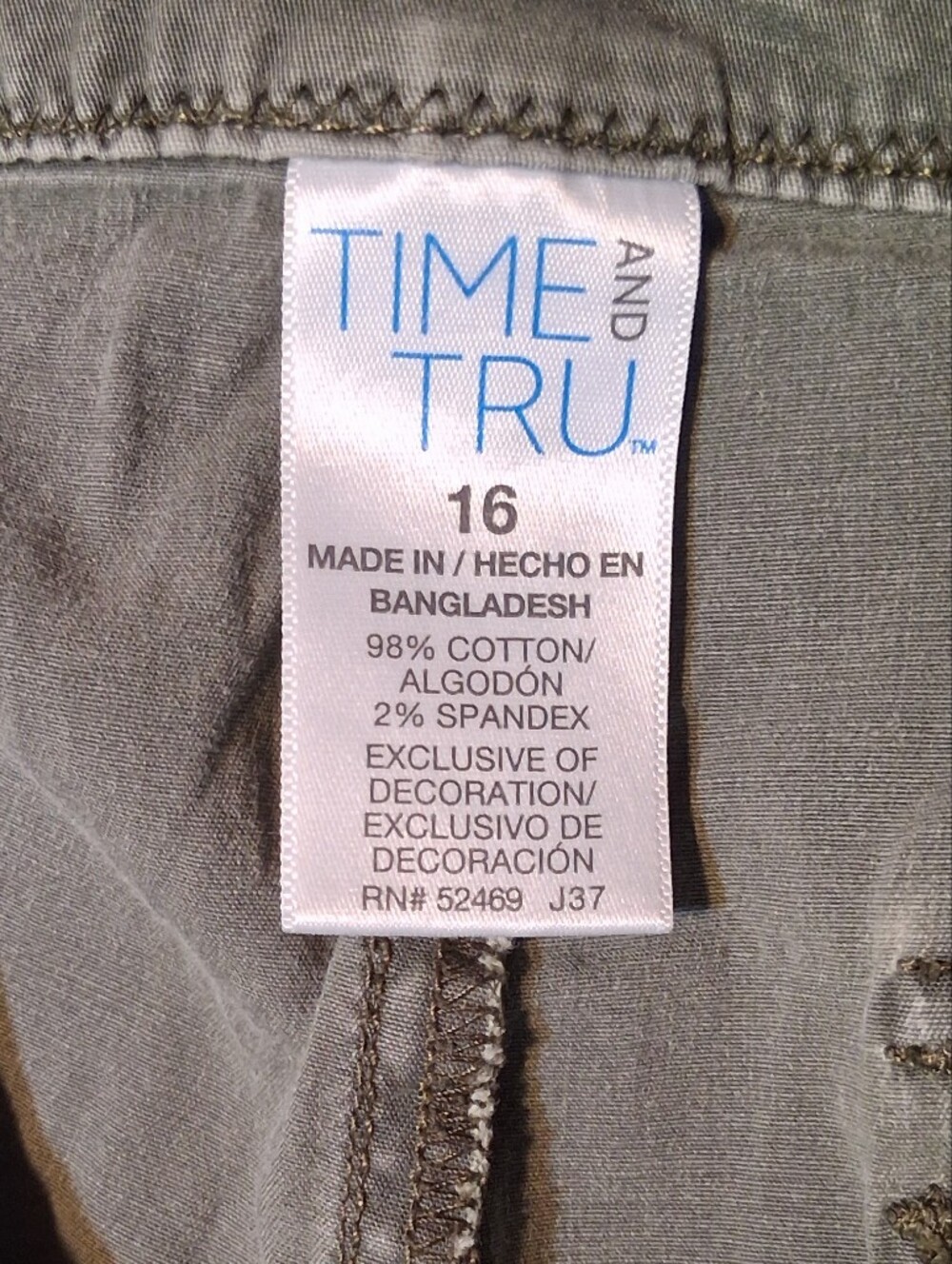 Time and Tru Green Cargo Capri Pants Olive Utility Cropped Pants Women's Size 16 - Picture 2 of 14